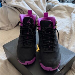 Jordan Women's Black and Purple Sneakers